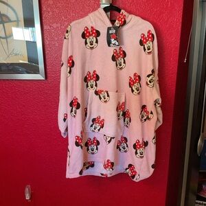 NWT Disney Minnie Mouse long, plush sweatshirt/robe, hooded one size super soft